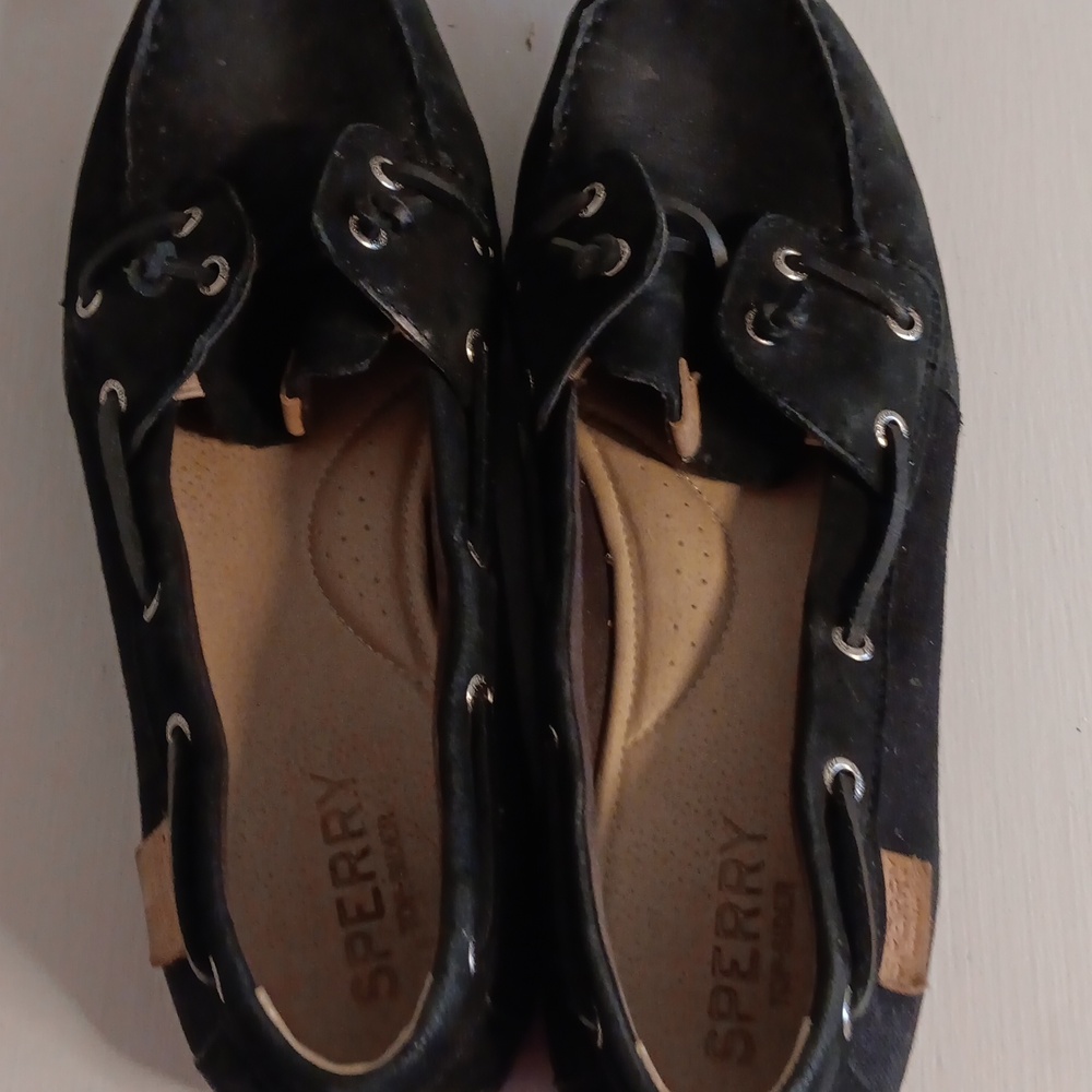 Women's Leather Sperry loafers size 11m excellent condition